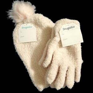 Snugadoo Pale Pink Fuzzy Hat and Gloves Set